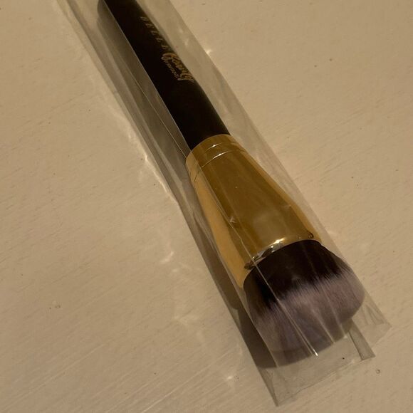 Belle Beauty Foundation Brush Number 1 Liquid Powder Cream New - Picture 6 of 6